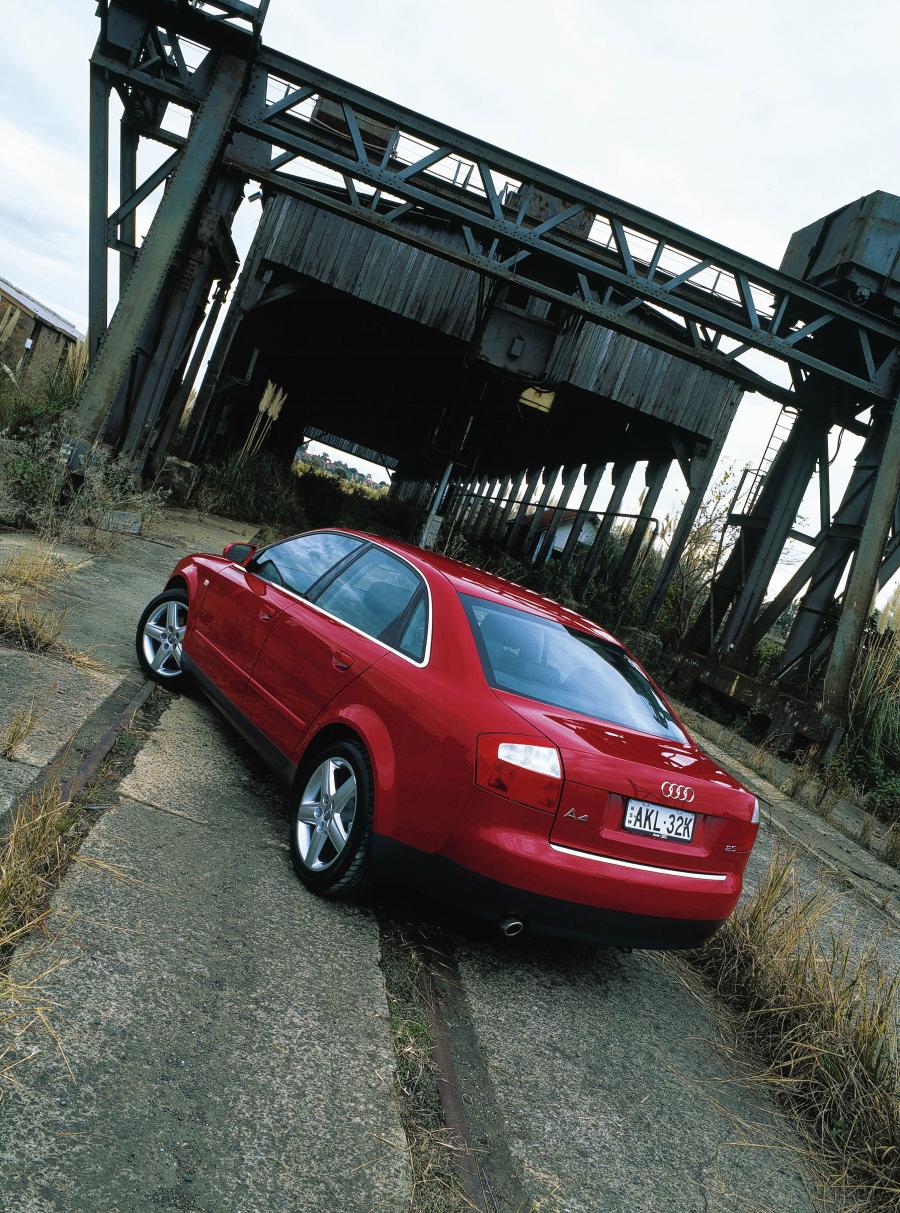  Audi A4 2.0 Sedan (B6,8E) 2001 года  (AU) (фото 7 из 9)